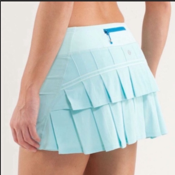 lululemon athletica Dresses & Skirts - Lululemon 8 Pace Setter Skirt Aquamarine RARE